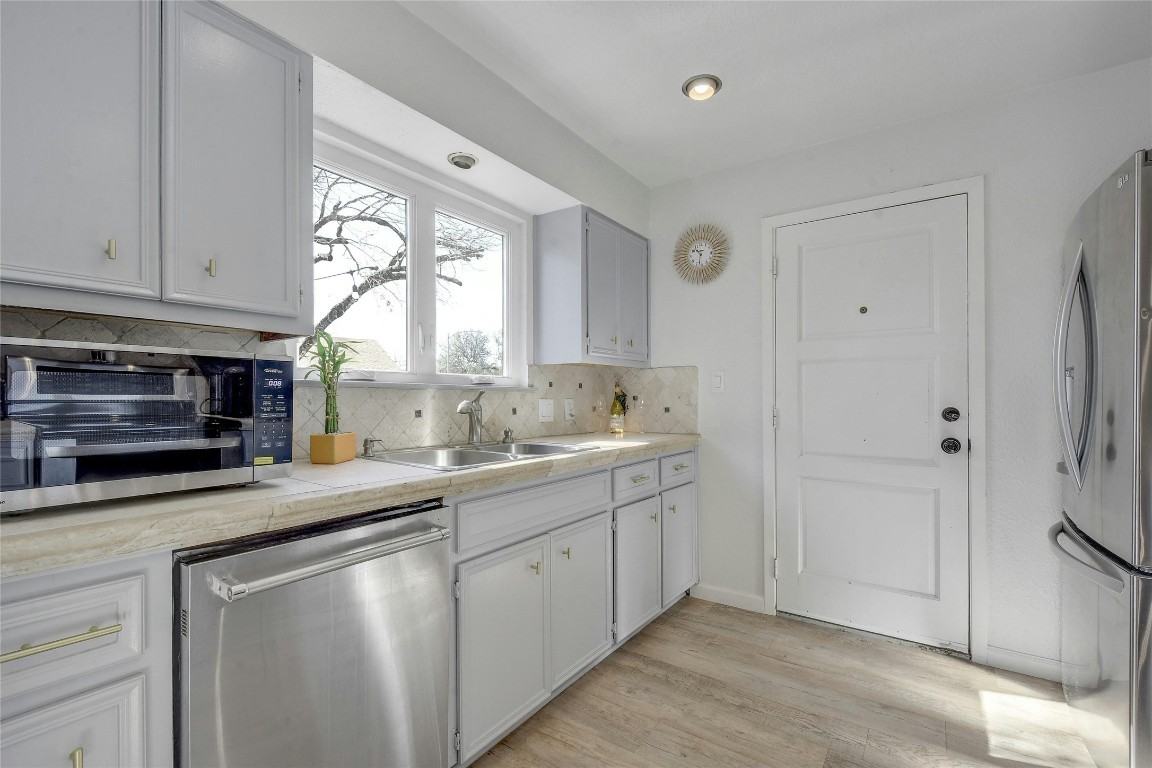 1503 Terrapin Ct #1503B - Photo 3 of 28