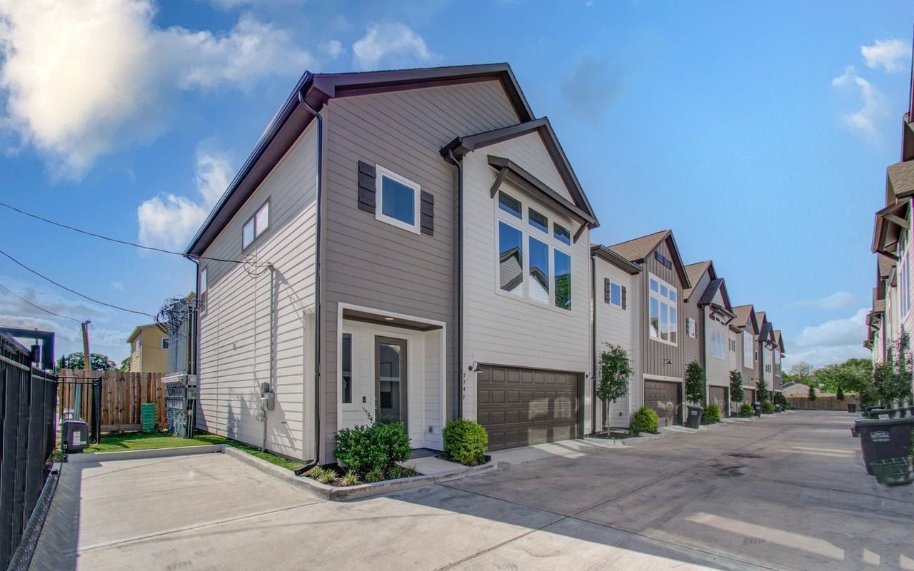 774 Paul Quinn St #774F - Photo 2 of 28