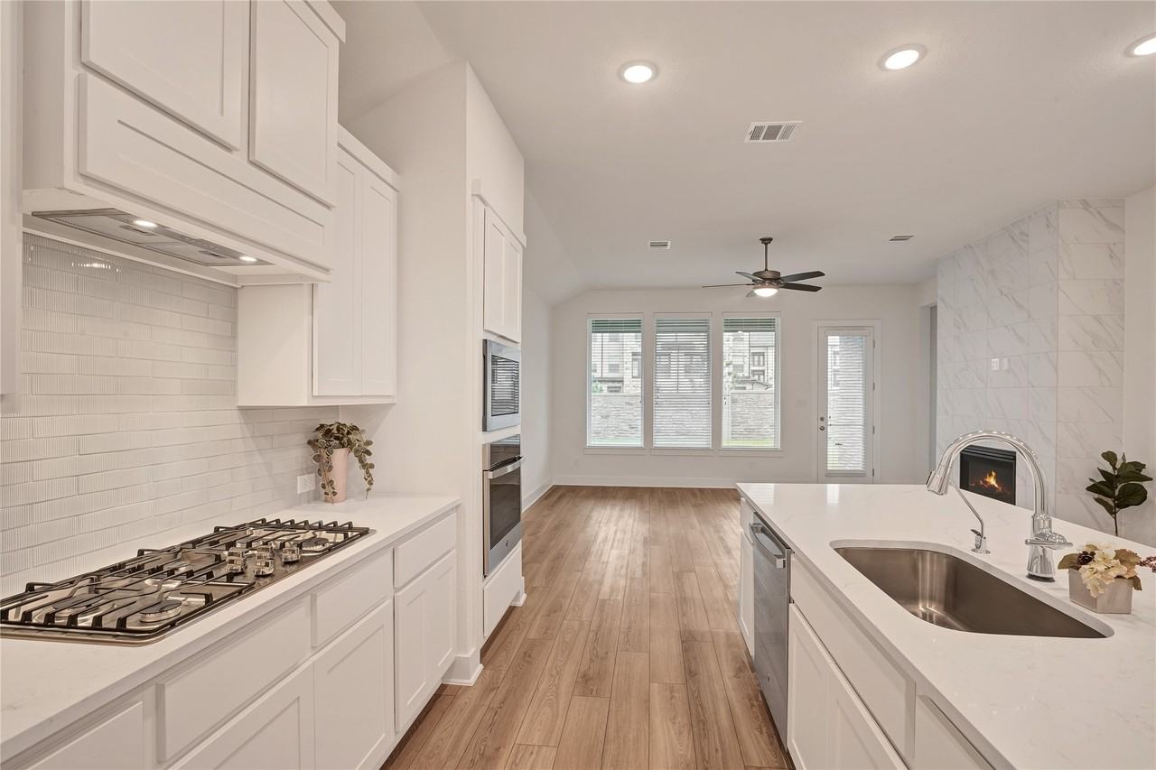 6027 Churchill Springs Ln #6027 - Photo 6 of 25