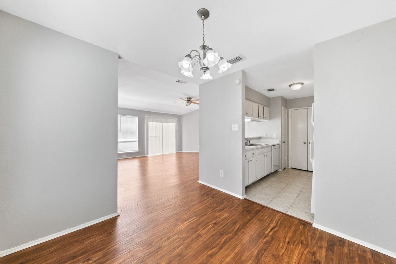 10635 Autumn Meadow Ln #10635 - Photo 2 of 15