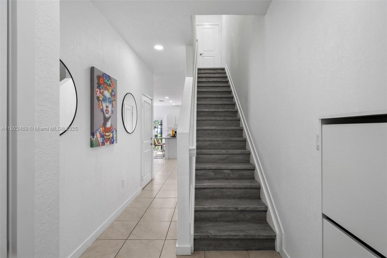 757 Sw 11th St #757 - Photo 2 of 44