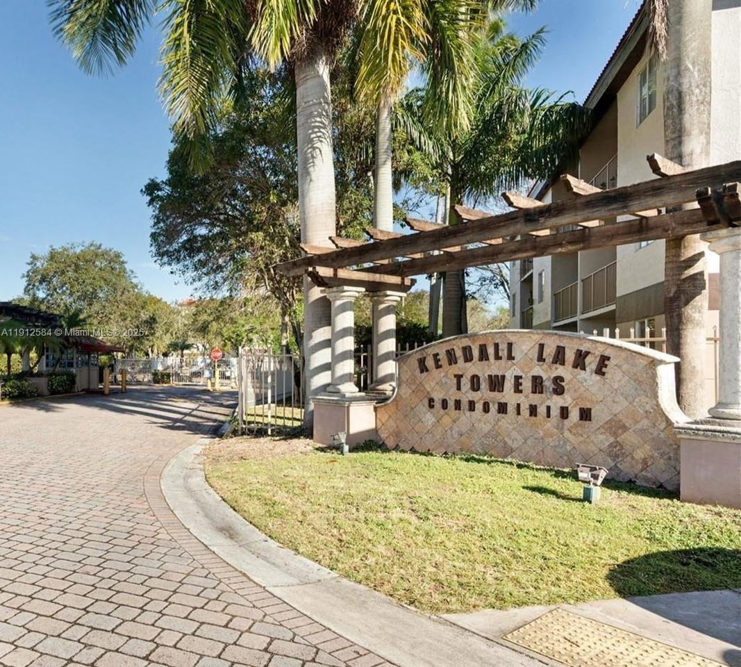 33193 West Dr #15231-608 - Photo 2 of 7