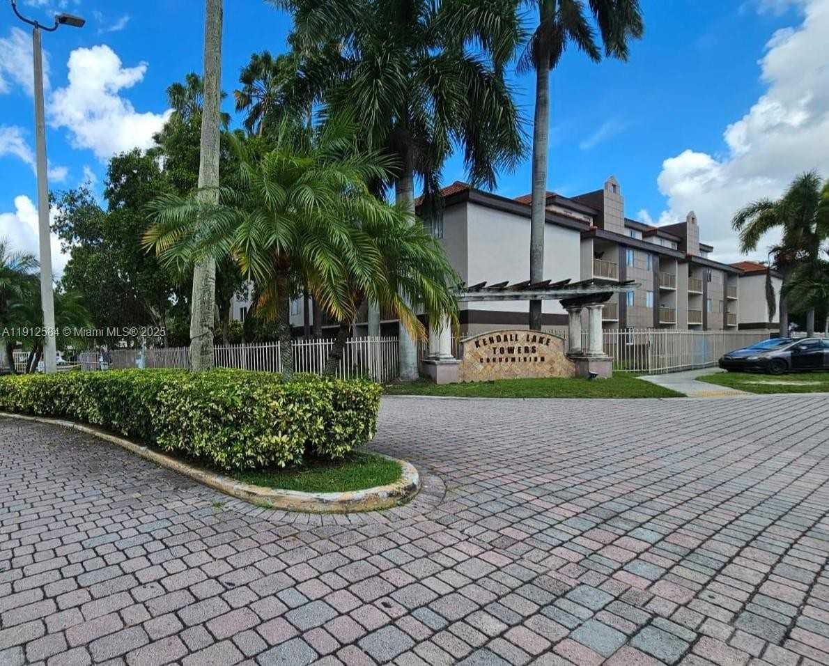 33193 West Dr #15231-608 - Photo 3 of 7