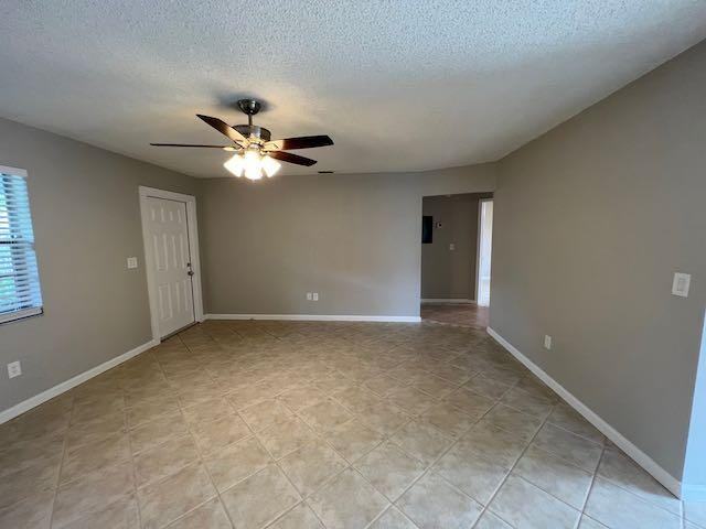 1611 S Johnson St #1611-2 - Photo 6 of 12