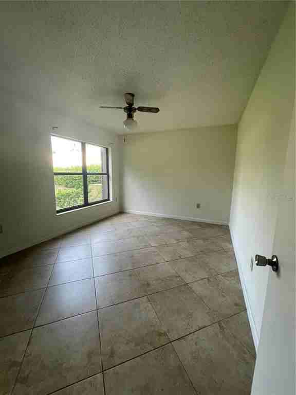 3100 S Semoran Blvd #3100-11 - Photo 4 of 15