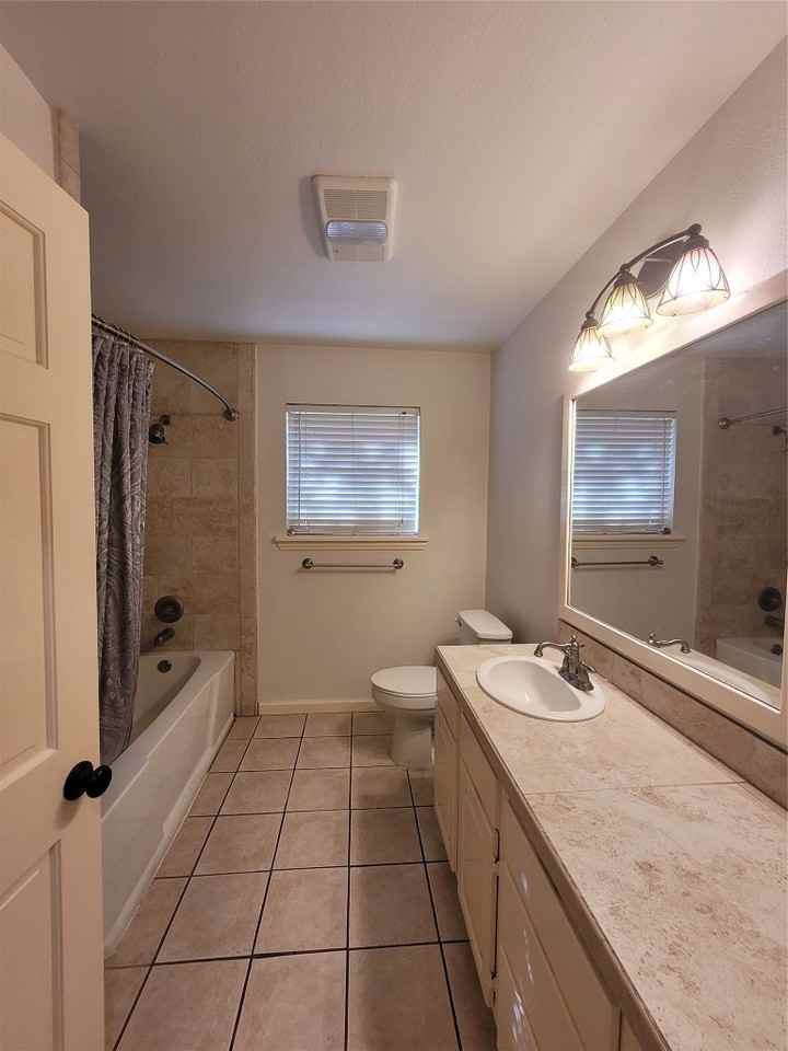 306 E Anderson Ave #306 - Photo 7 of 12