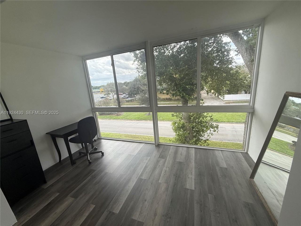 Margate Blvd #1000-309 - Photo 4 of 17