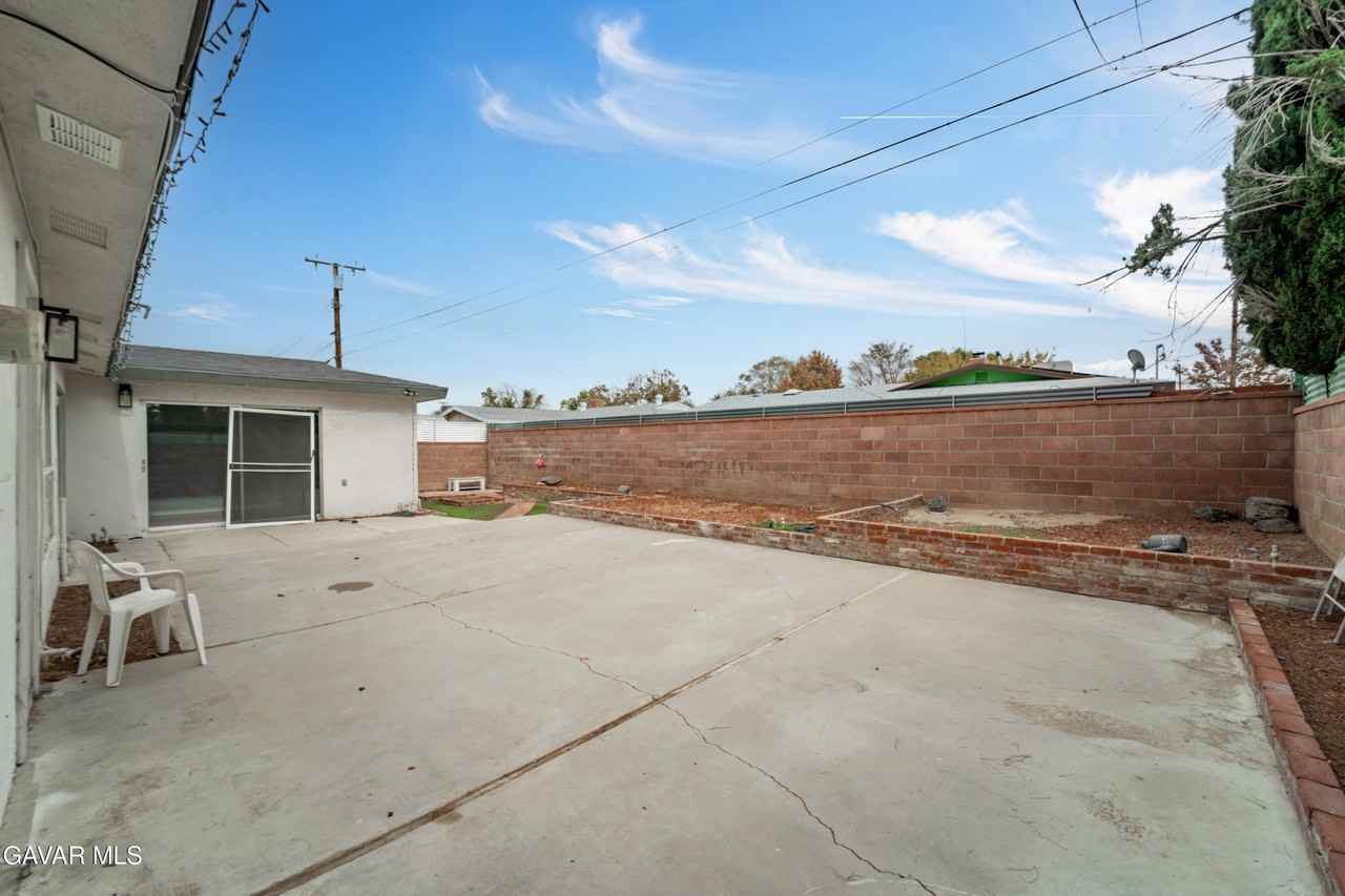 44526 Stanridge Ave #44526 - Photo 6 of 45