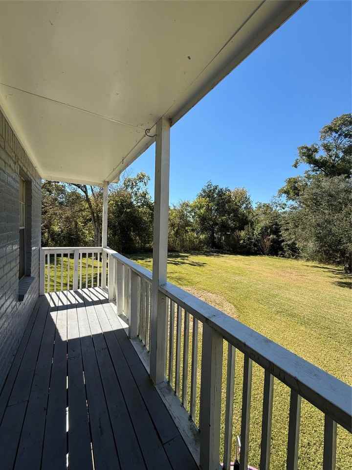 827 Algoa Friendswood Rd #827 - Photo 2 of 9