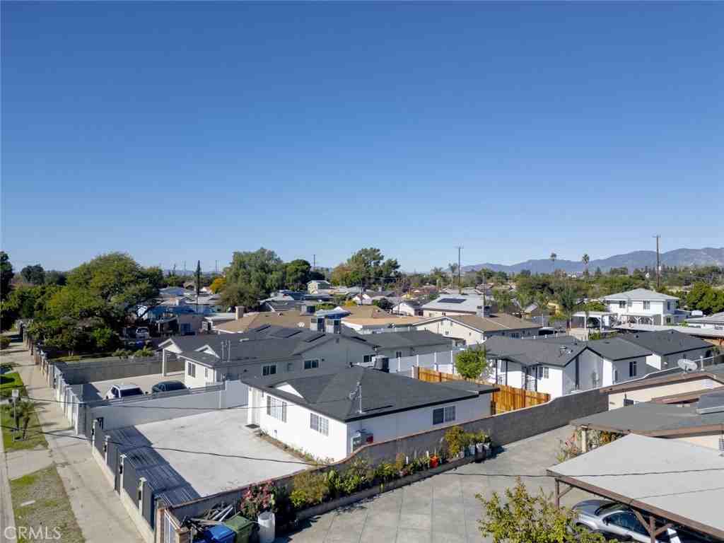 10503 Cantara St #10503 - Photo 5 of 24