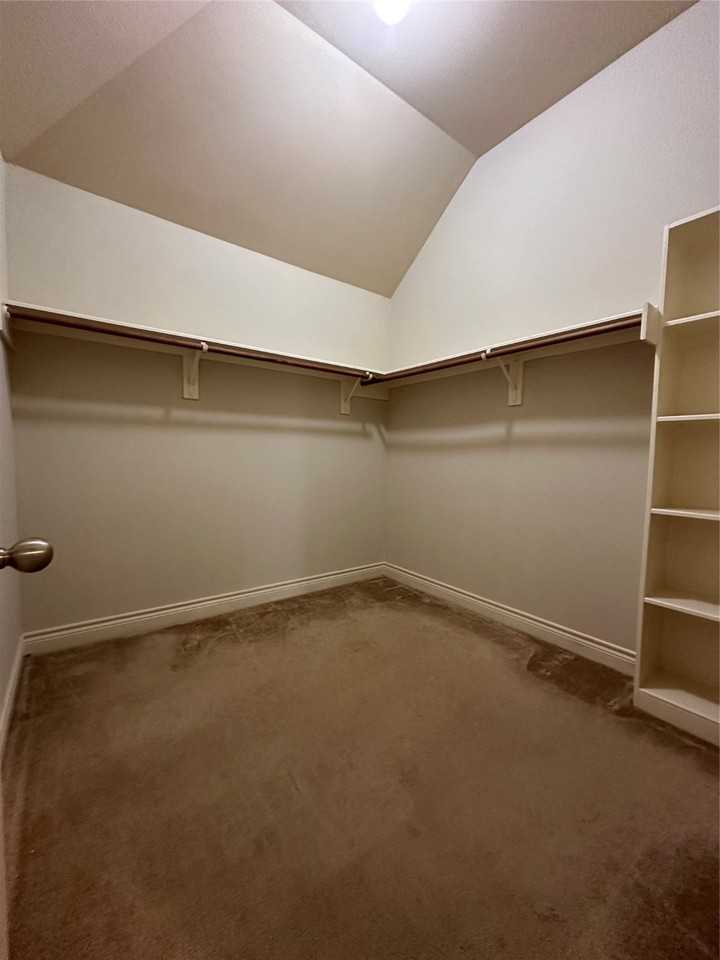 9114 Harbor Hills Dr #9114 - Photo 3 of 17