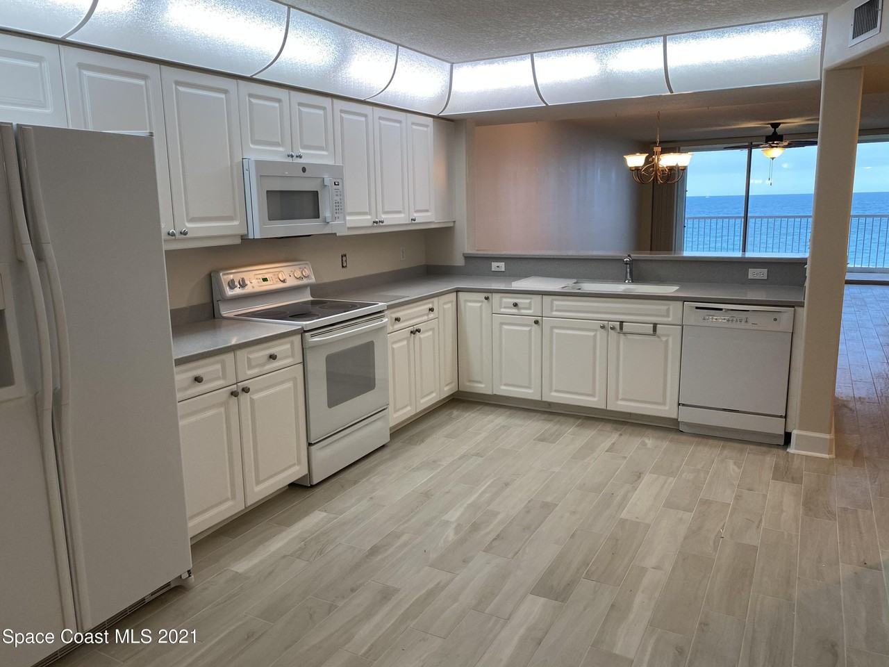 735 N Highway #735-303 - Photo 2 of 5