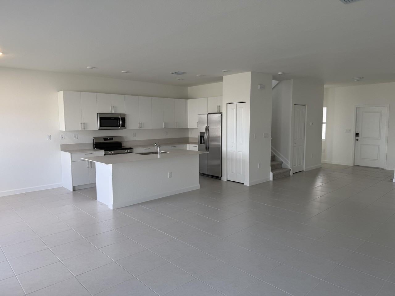 Sw 340th St #19407 - Photo 5 of 15