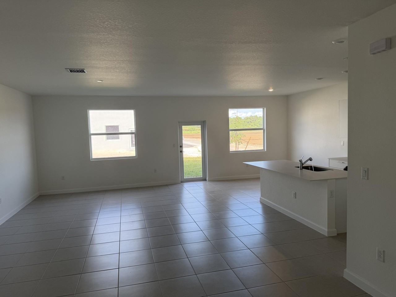 Sw 340th St #19407 - Photo 7 of 15