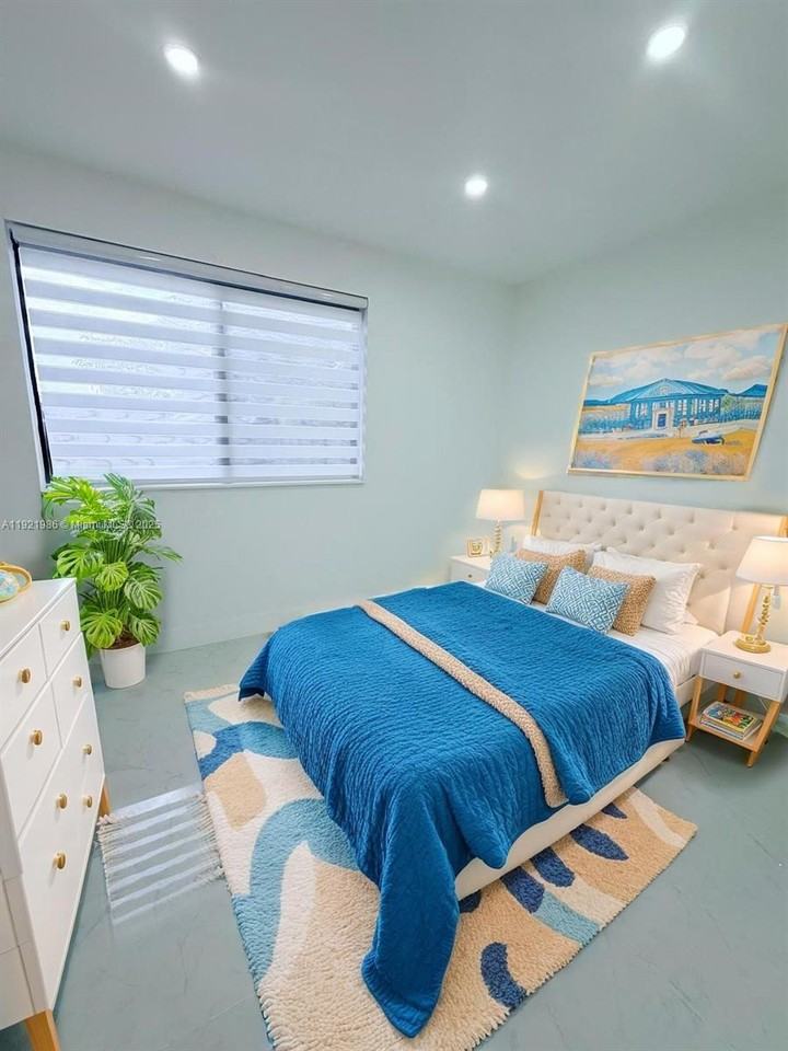 4240 Sw 27th St #4240-2 - Photo 2 of 10