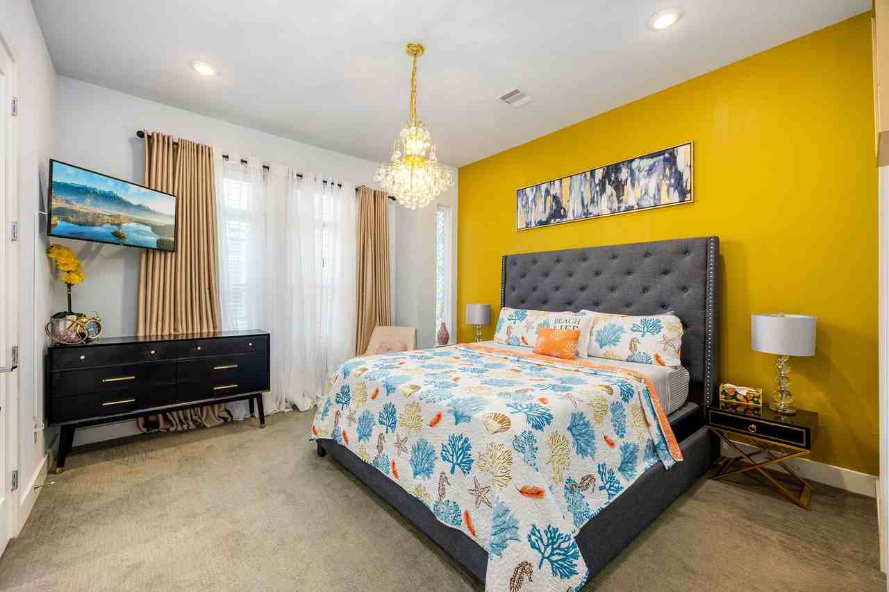 5815 Fairdale Ln #5815C - Photo 4 of 25