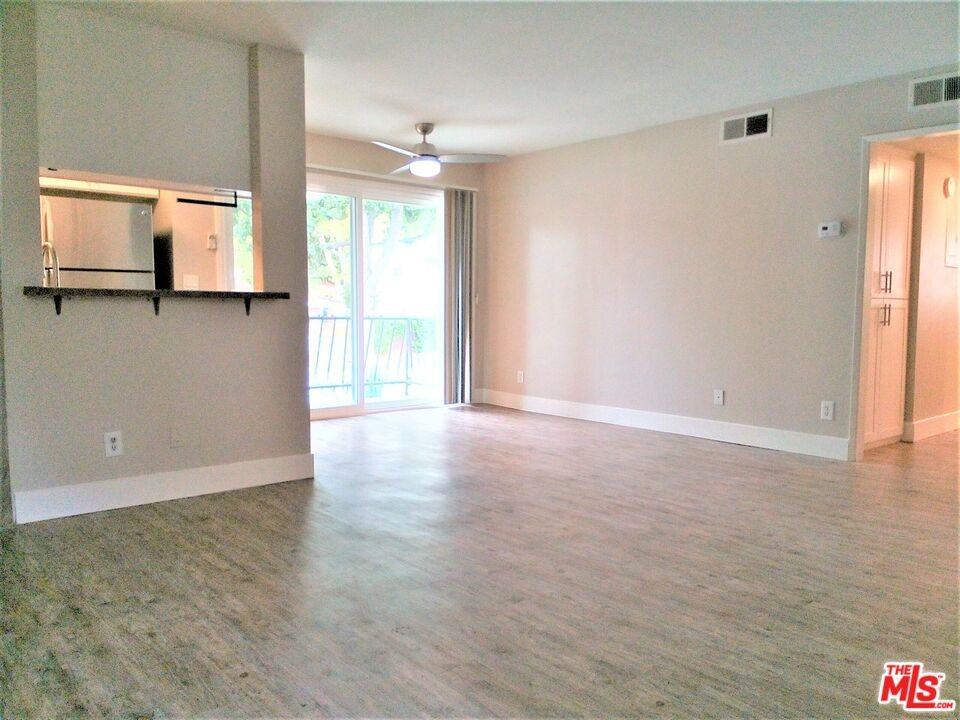 11230 Camarillo St #11230-101 - Photo 4 of 18