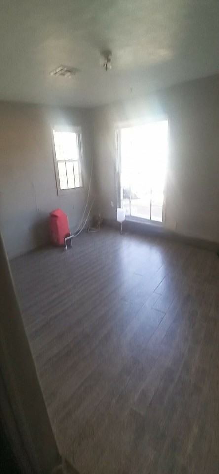 1104 W Washington Ave #1 - Photo 2 of 4