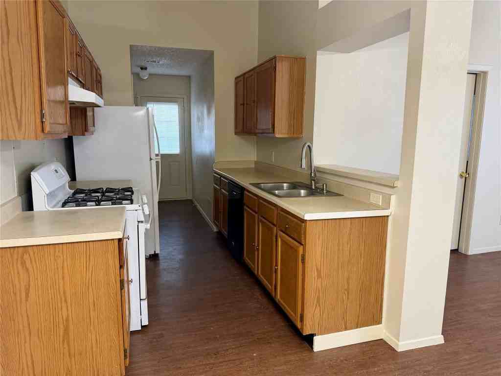 1510 S Medina St #1510B - Photo 4 of 20