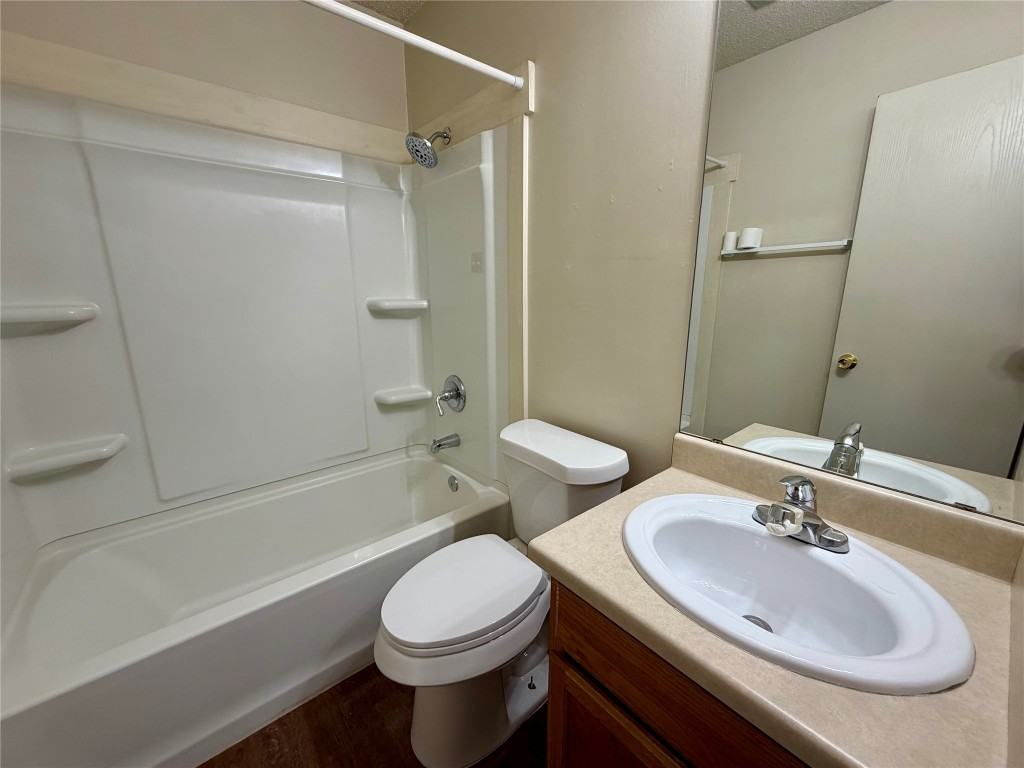 1510 S Medina St #1510B - Photo 7 of 20