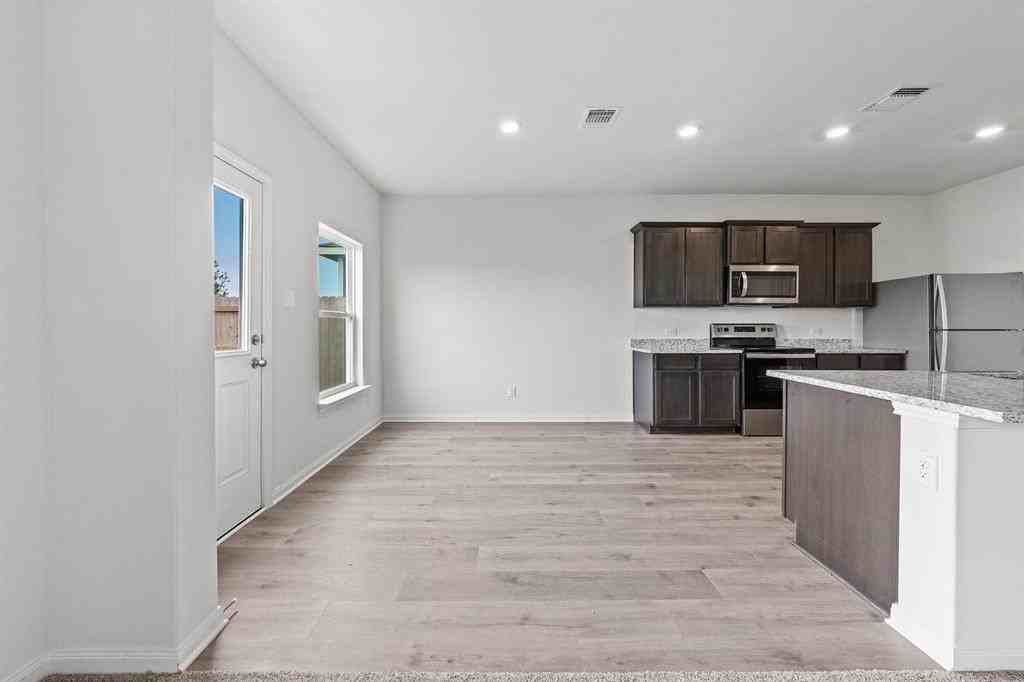 10129 Throttle Ln #10129 - Photo 2 of 11