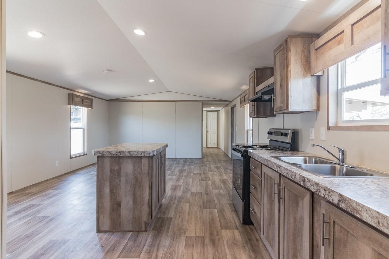 105 E Briar Dr #105 - Photo 2 of 30