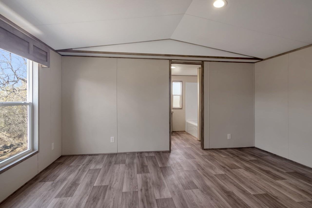 105 E Briar Dr #105 - Photo 3 of 30