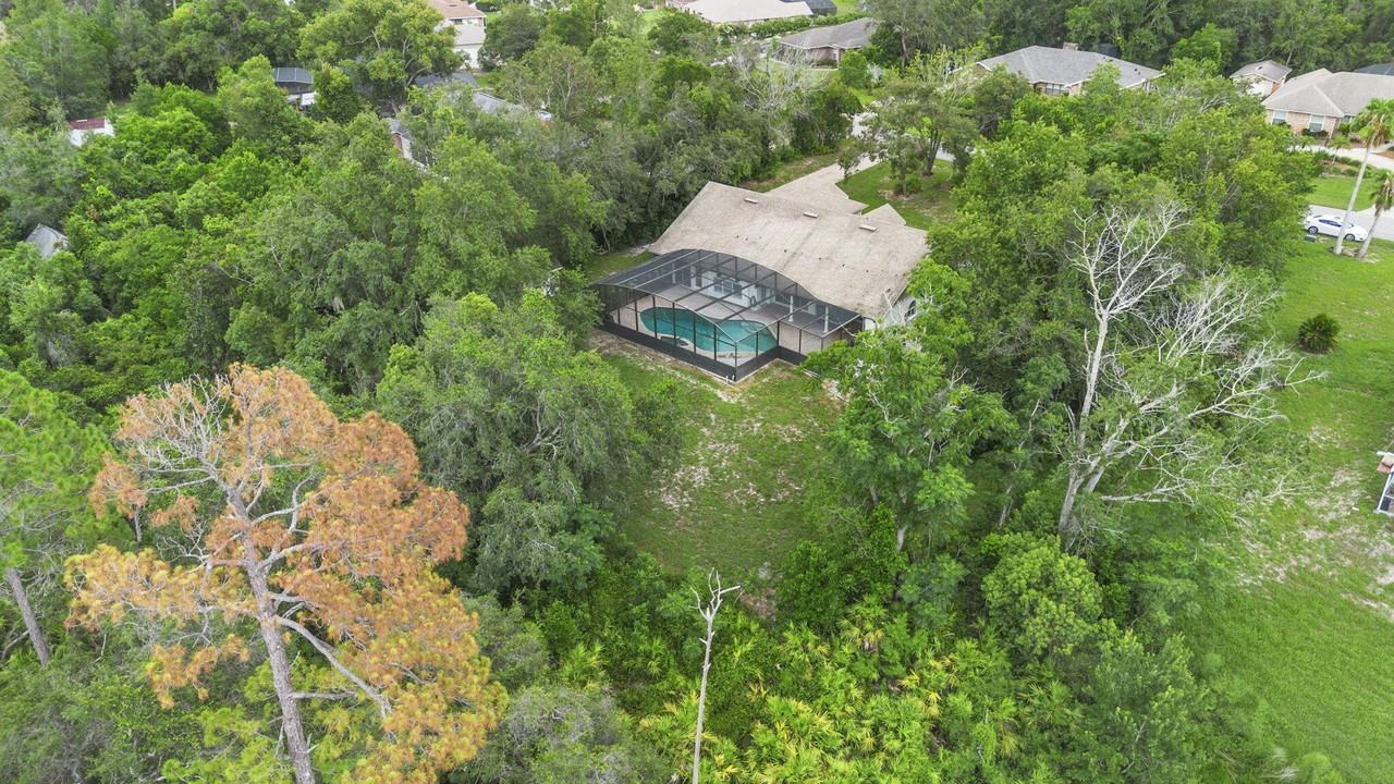 2120 Lakebreeze Way #2120 - Photo 2 of 27