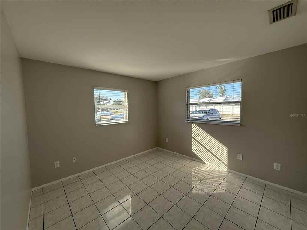 516 Briarwood Rd #516 - Photo 4 of 13