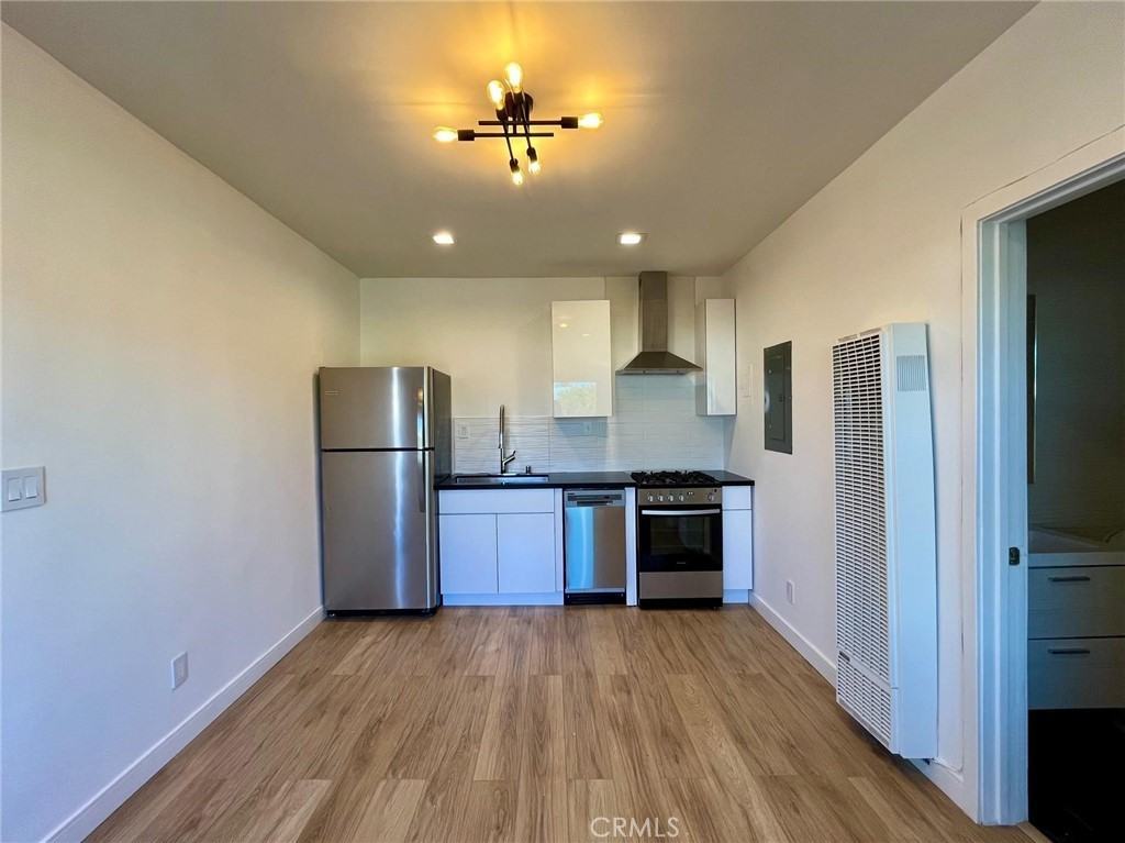 2626 Cloverfield Blvd #2626 - Photo 4 of 4