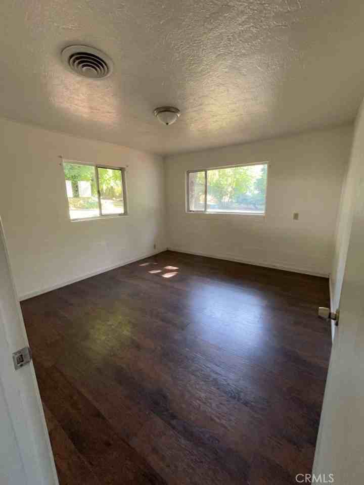 3356 Cypress Ave #3356 - Photo 5 of 13