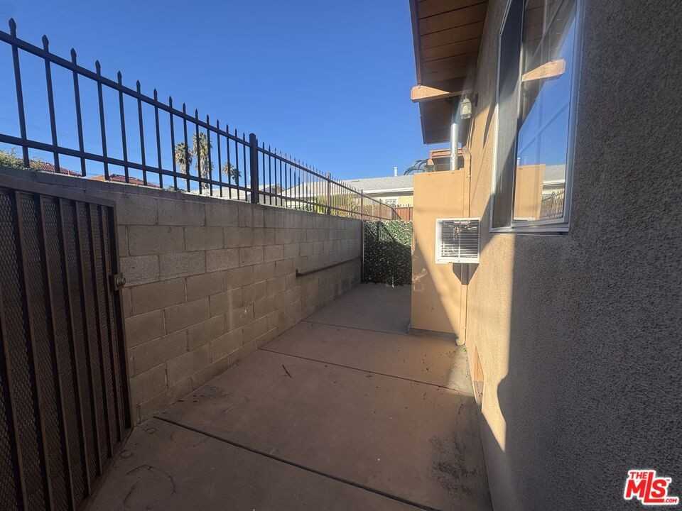 317 N Coronado St #317 - Photo 6 of 9