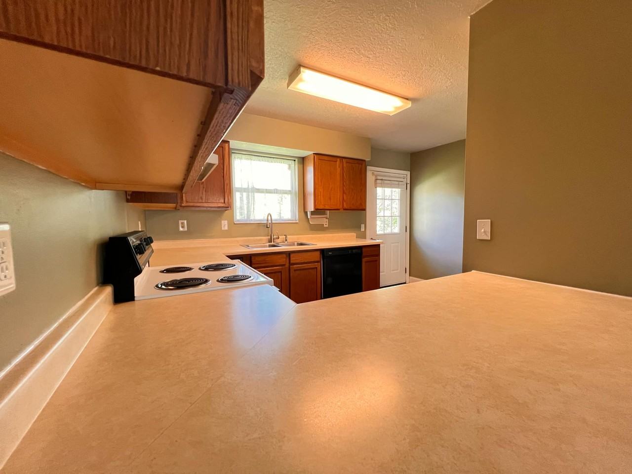 4216 Wildrose Ct #4216 - Photo 4 of 27