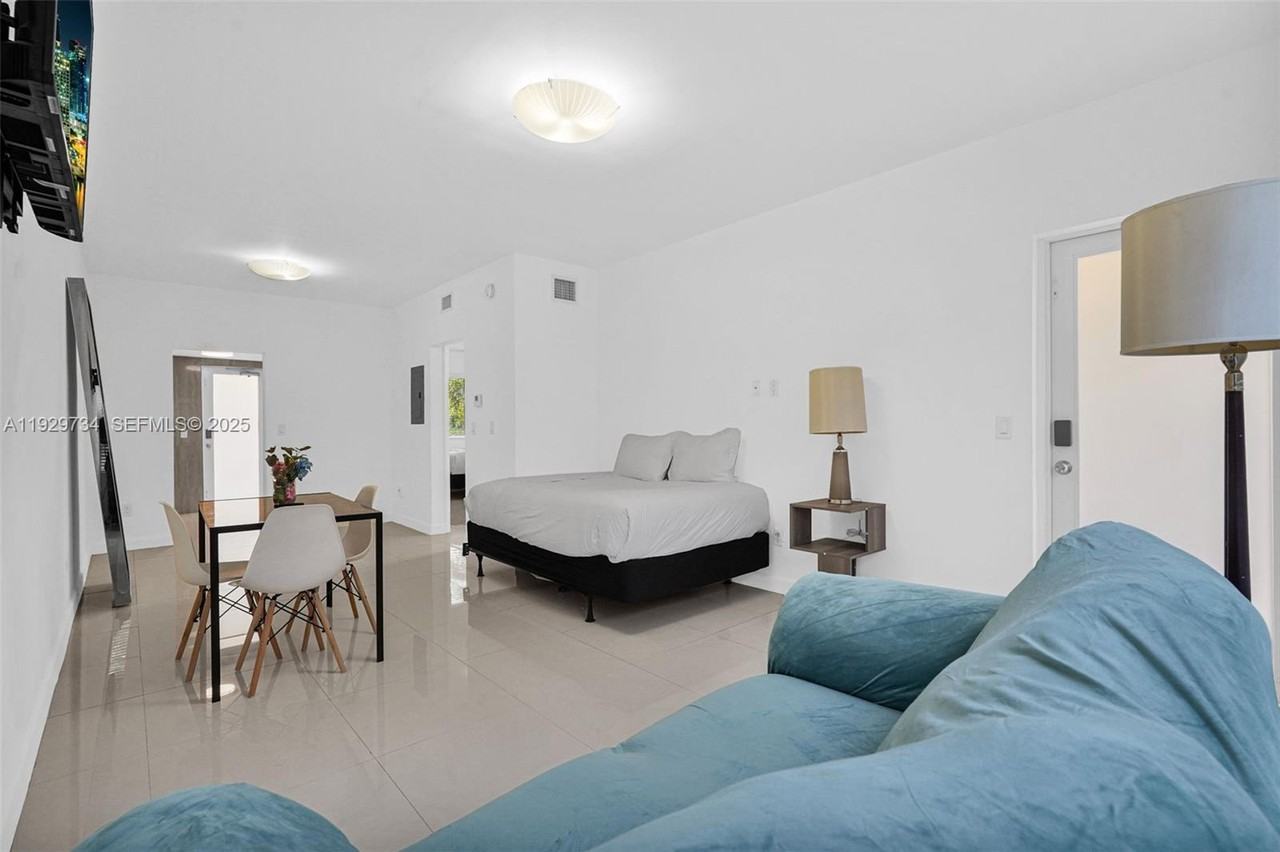 1025 94th St #1025-9 - Photo 5 of 21