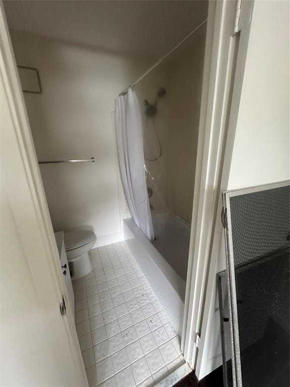 2845 Ne 15th St #2845 - Photo 5 of 9