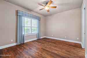featured image of 829 Pinewood Dr #829