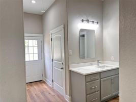 featured image of 911 Nata Ln #911