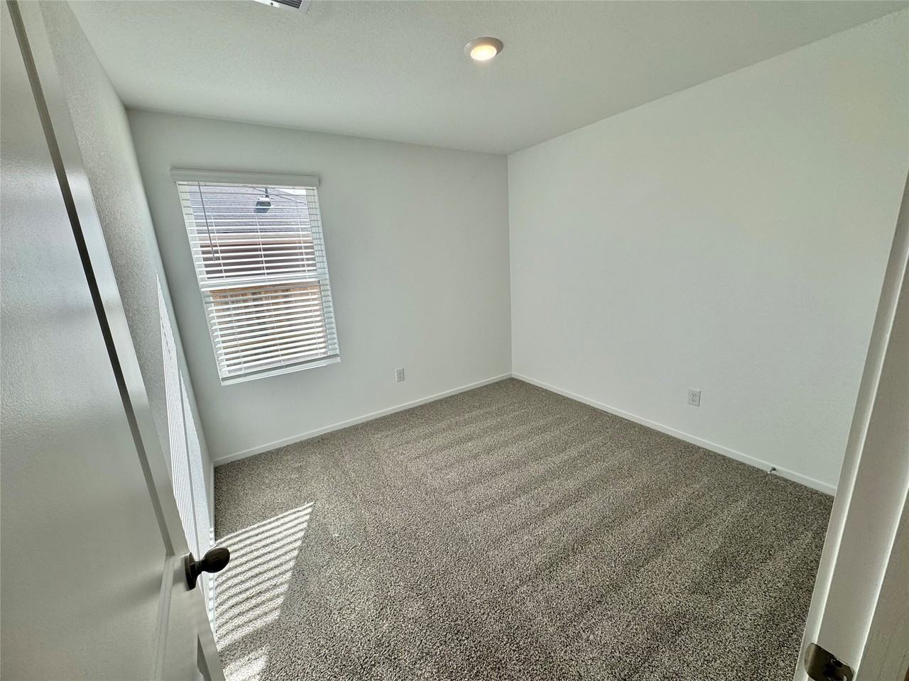 40962 Seasoned Oak Ln #40962 - Photo 2 of 15