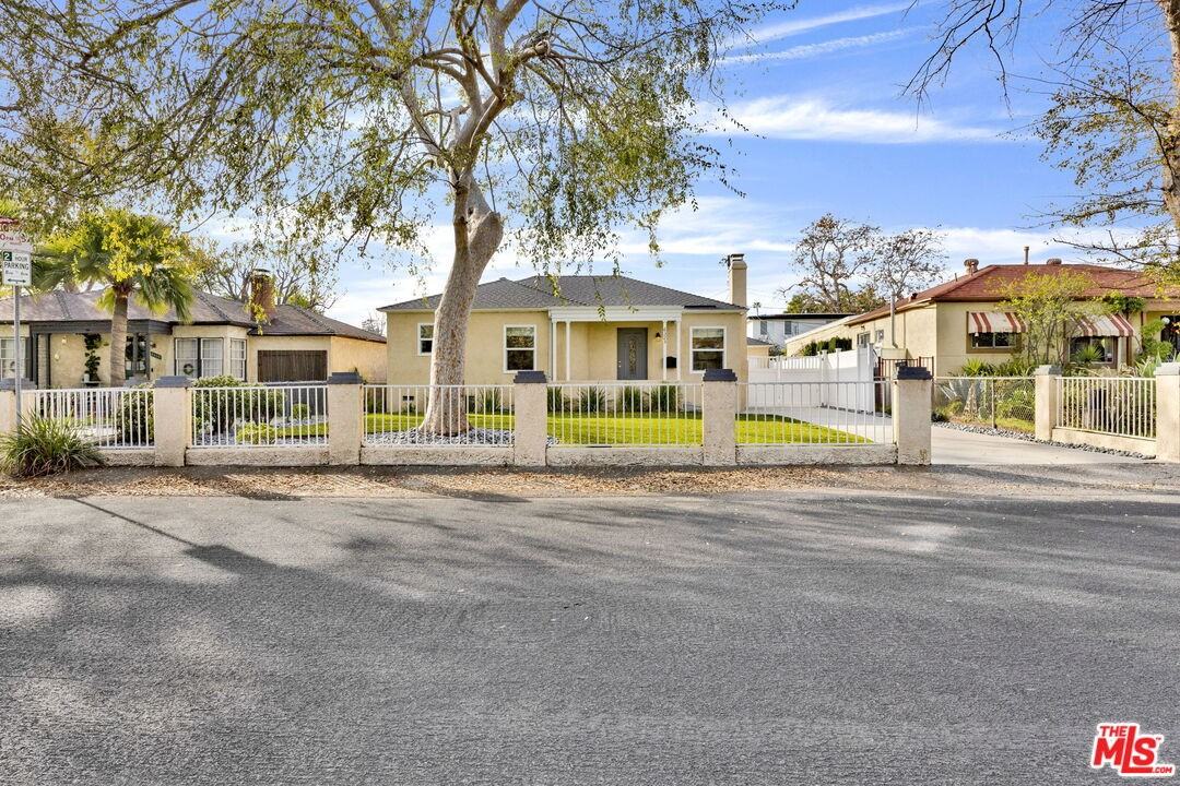 6323 Farmdale Ave #6323 - Photo 2 of 28