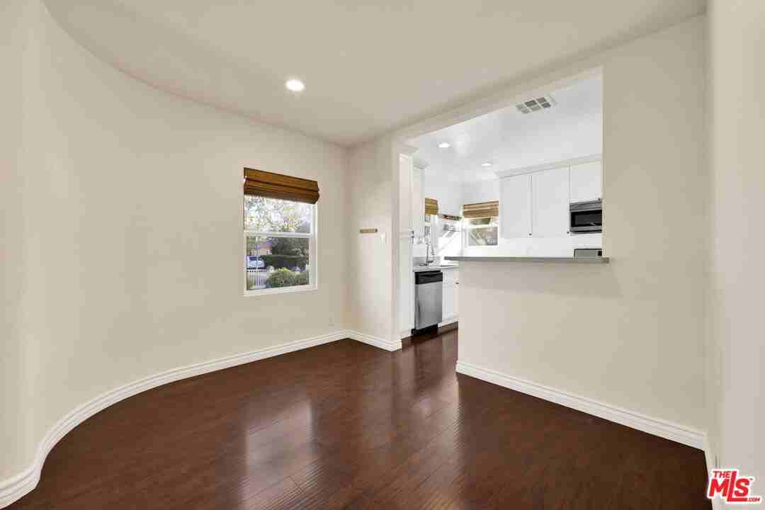 6323 Farmdale Ave #6323 - Photo 4 of 28