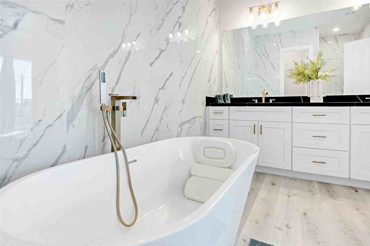 5908 Saint Augustine St #5908F - Photo 3 of 30