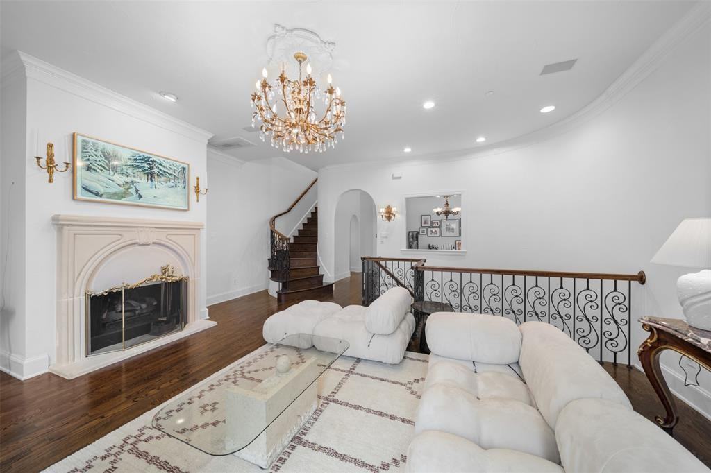 3605 Live Oak St #3605 - Photo 3 of 23