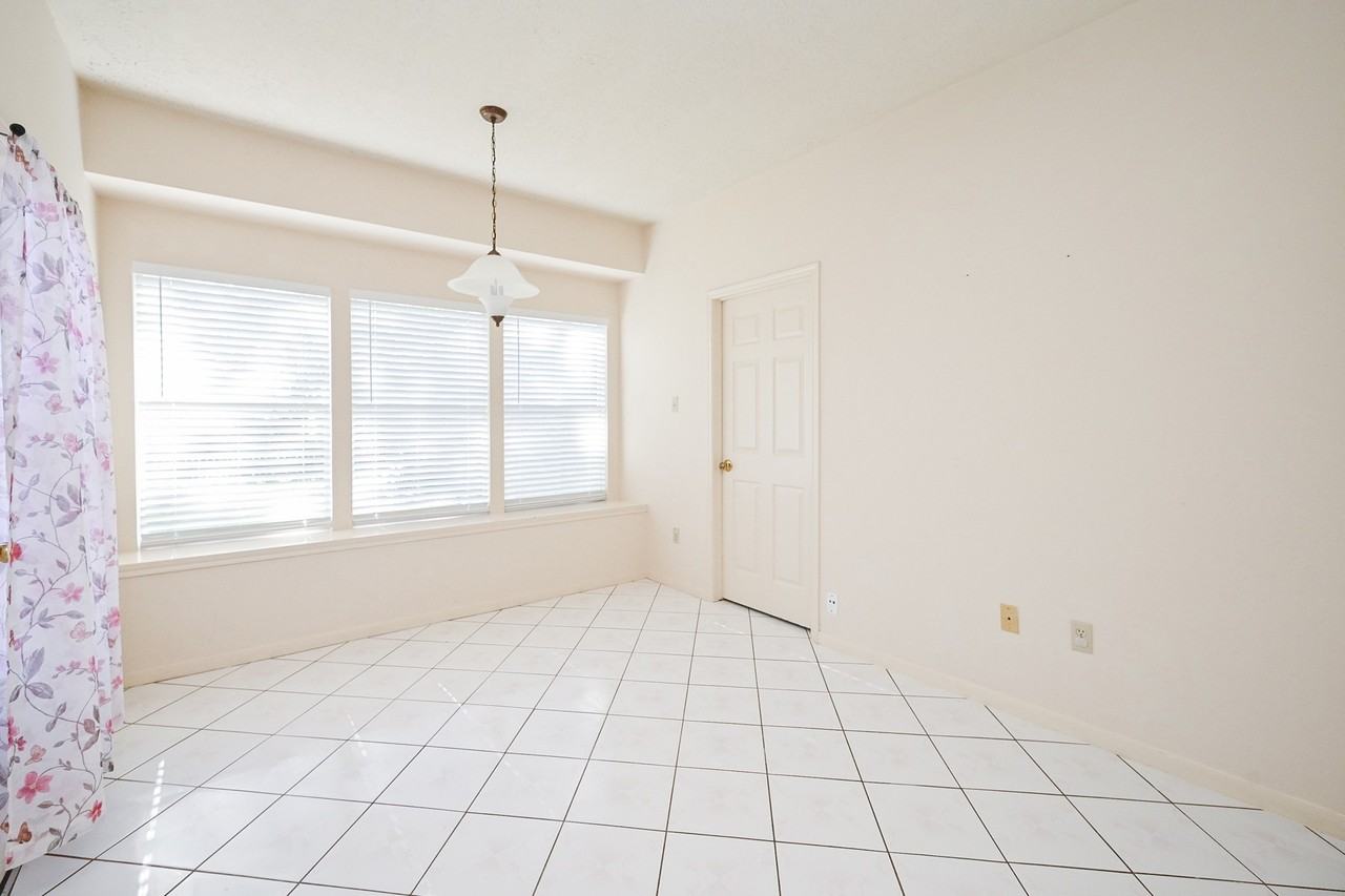 9731 New Kent Dr #9731 - Photo 3 of 25