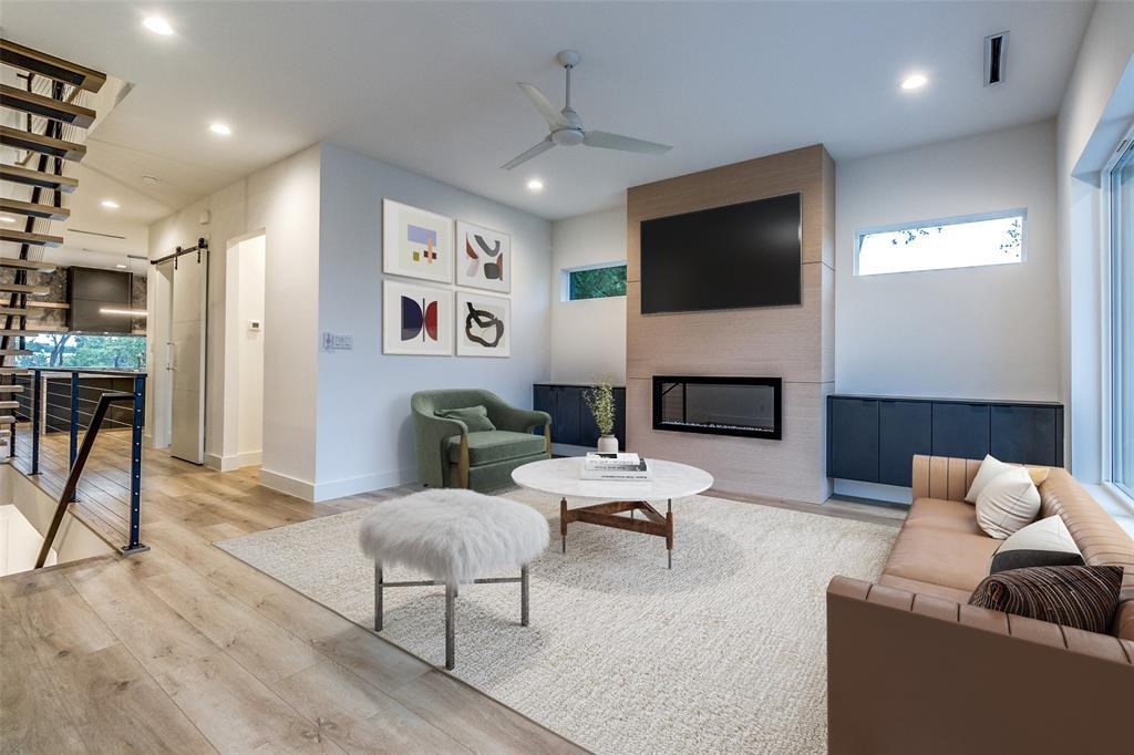 2315 Hawthorne Ave #2315 - Photo 5 of 22