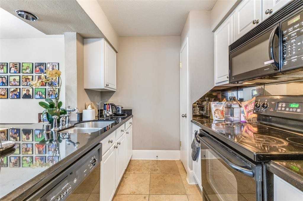 5908 Sandhurst Ln #5908-244 - Photo 3 of 13