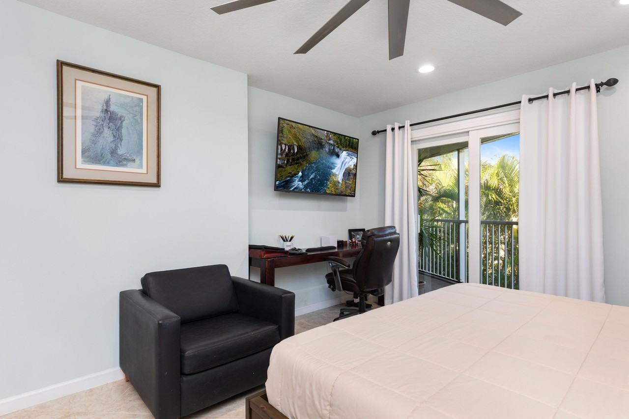 961 Se 20th Ave #961-302 - Photo 5 of 40