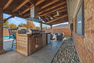 913 Sandhurst Dr #913 - Photo 1 of 1