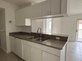 440 S Park Rd - Photo 1 of 1