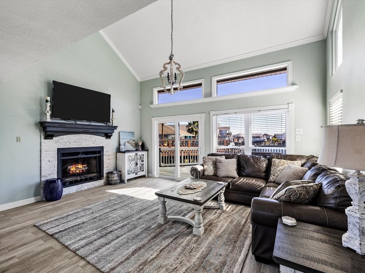 334 Paradise Dr #334 - Photo 6 of 38