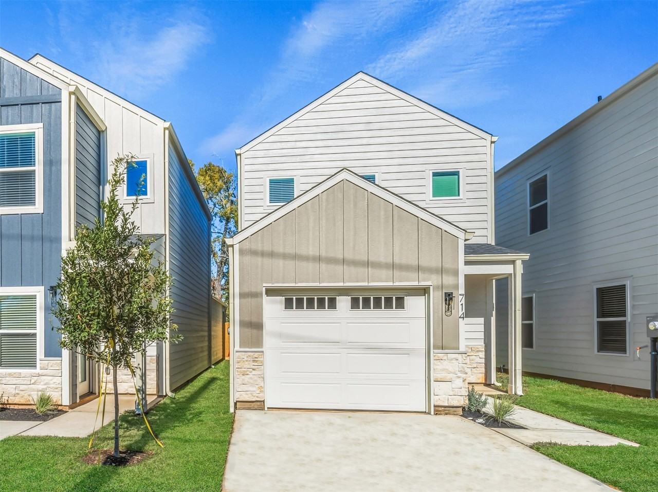 714 W Dallas St #714 - Photo 4 of 19